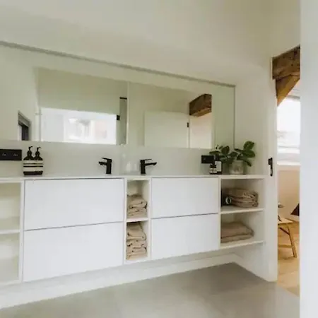 Kozy Spacious Luxurious Holiday home Antwerp
